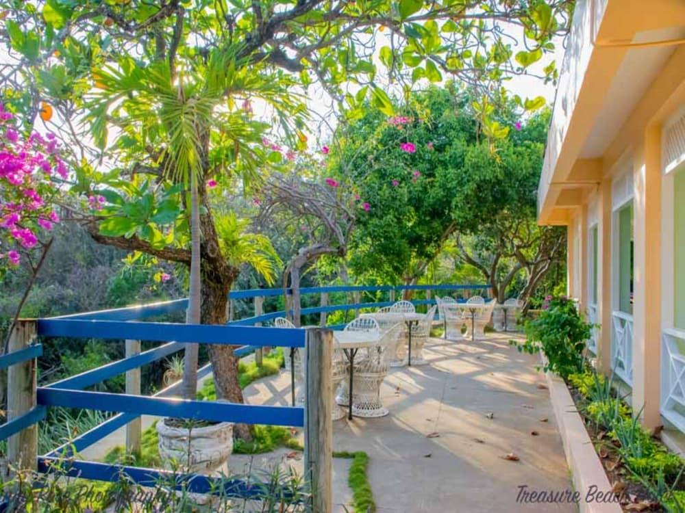 Treasure Beach Hotel Ngoại thất bức ảnh